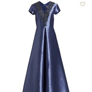 Theia Beaded V-Neck gown - size 6 $1100